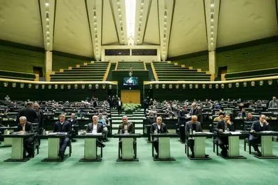 ریال و قِران خواندن بودجه دولت را دشوارتر کرد