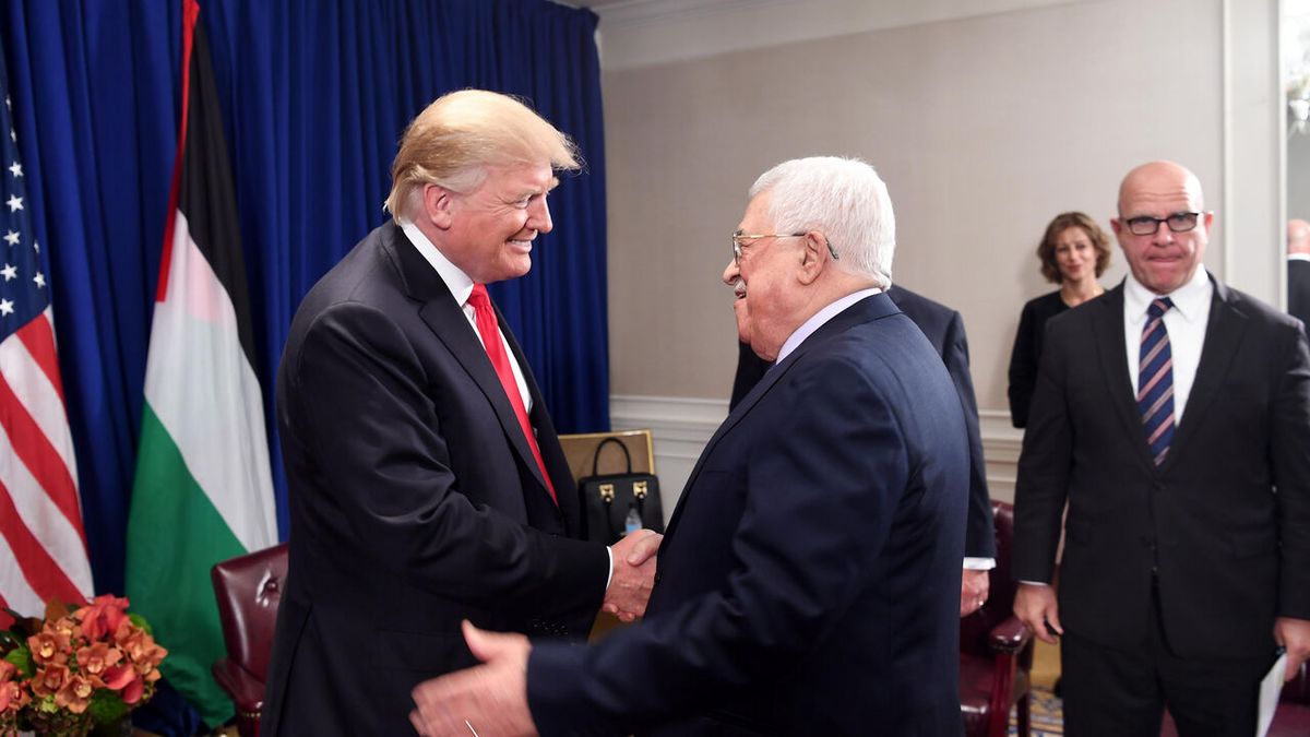 خوشخدمتی تشکیلات خودگردان فلسطین به ترامپ؟/ قطع حقوق خانوادههای اسرا و شهدای فلسطینی توسط محمود عباس