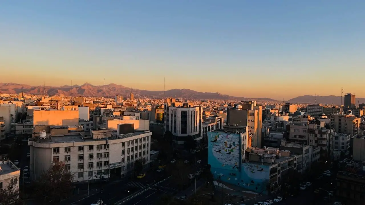 اجاره مسکن در تهران چقدر گران‌تر شد؟ بررسی قیمت‌ها در ۲۲ منطقه و شکاف ۵ برابری اجاره‌بها