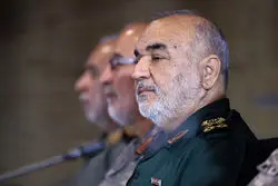 سردار سلامی: سپاه به تجهیزات پیشرفته روز دنیا مجهز است