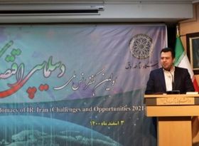 بانک مرکزی: تضعیف ریال به نفع صادرات نیست