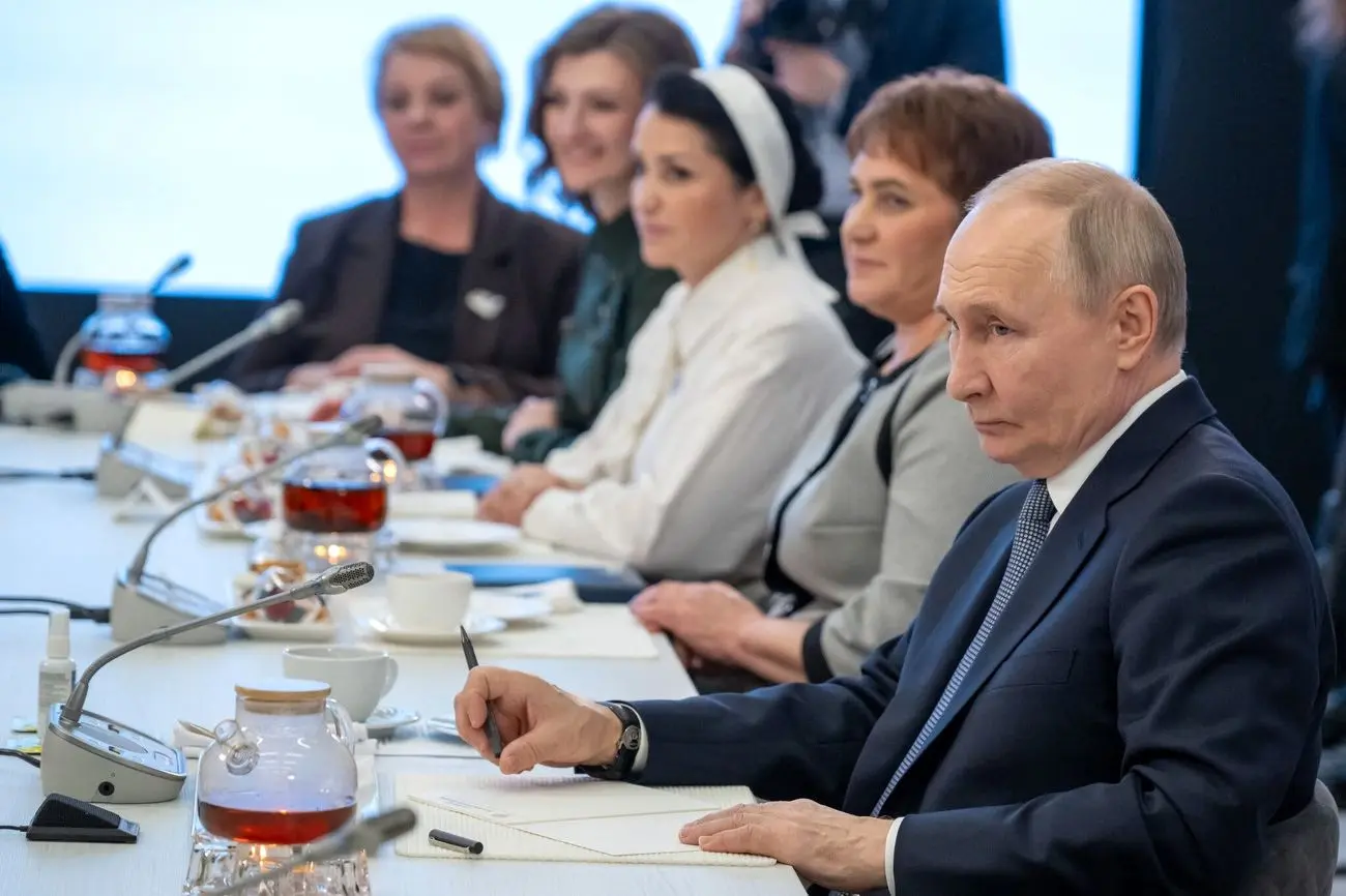 کرملین بر سر دوراهی جنگ و صلح؛ پیشروی در کورسک محاسبات پوتین را تغییر می‌دهد؟