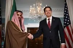 وزاری خارجه آمریکا و عربستان دیدار کردند/ آمریکا به کمک عربستان می‌آید؟