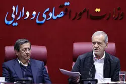 همتی: تلاش می‌کنیم موانع مسیر فعالان اقتصادی را رفع کنیم