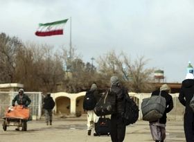 نگاه غریبه به افغانستانی‌ها از چه زمانی باب شد؟/ تاثیر نگاه دولت به مهاجران افغانستانی در رویکرد شهروندان 