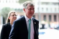 سفیر انگلیس از ایران رفت/ ماجرا چه بود؟