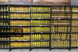 خبر خوب از بازار کالاهای اساسی؛ افزایش واردات از مسیرهای متنوع، احتکار را شکست
