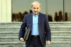 واکنش رئیس سازمان صدا و سیما به انتقادات مردم از خط سفید/ بعد از جنگ فهمیدم خطم سفید شده/ البته بعد از جنگ از موبایل همراه استفاده نمی‌کنم