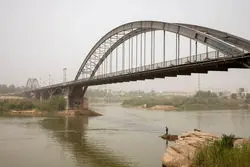 امام جمعه موقت اهواز: مردم خوزستان اجازه نمی‌دهند و راضی نیستند حتی یک قطره آب از این استان به جای دیگری منتقل شود