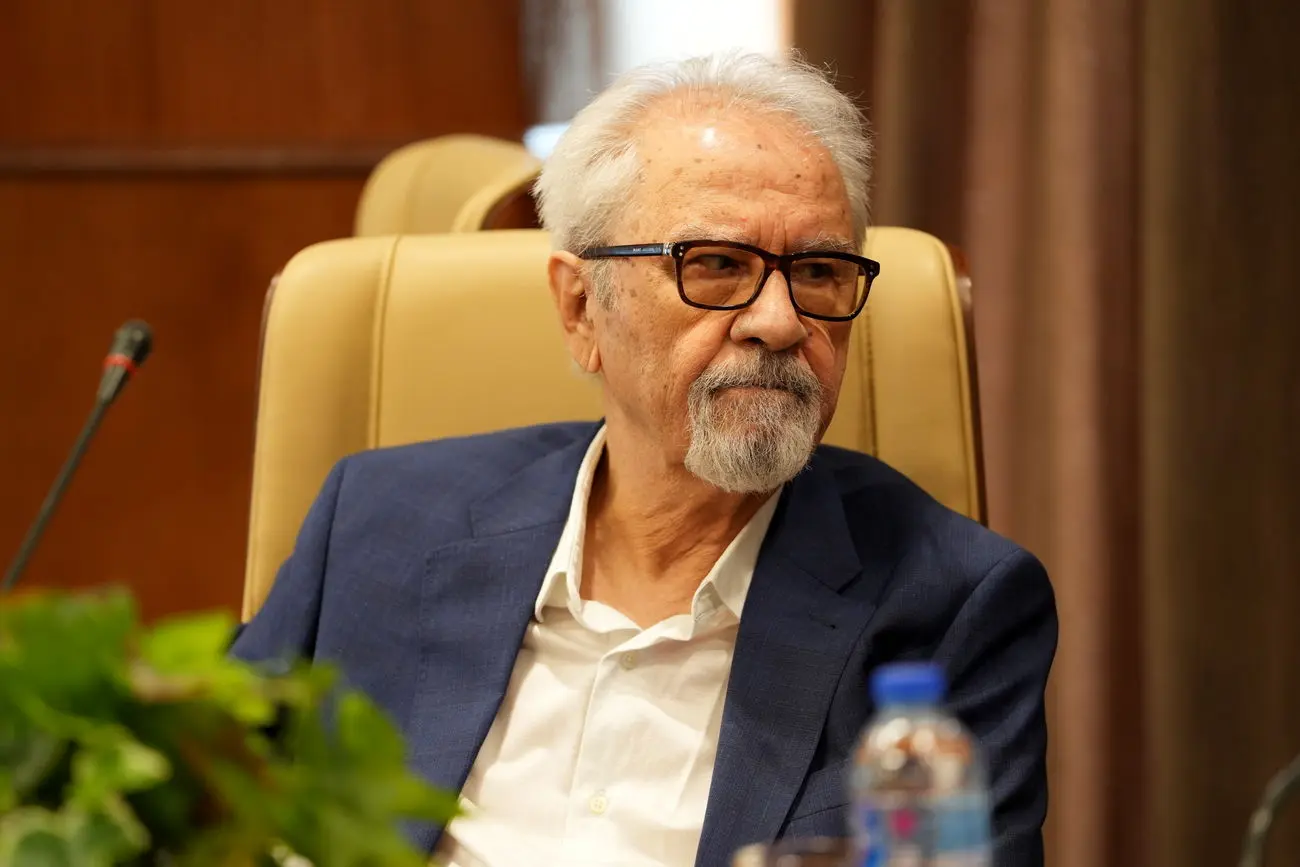 بهکیش: کسری بودجه به هزار همت می‌رسد/بدون مذاکره و اصلاح بودجه آینده روشن نیست/ با چندین «دولت سایه» روبه‌رو هستیم
