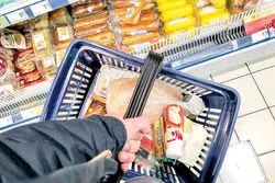 کمی‌کاهش، کمی‌افزایش؛ فائو از روند نرخ موادغذایی در جهان گزارش می‌دهد + نمودار