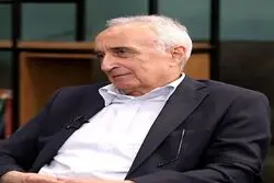 تقدم نظریه بر مشاهده / حاشیه‌ای بر مناظره غنی‌نژاد و جبرائیلی 