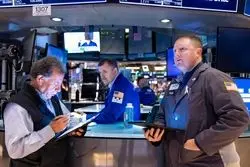 بازار کار آمریکا در کانون توجه بازارهای جهانی: تصمیم فدرال رزرو چه خواهد بود؟