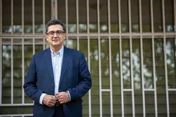 اقتصاد دیجیتال زیر سایه تحریم و فیلترینگ/ صنعت با ناترازی و بی‌ثباتی جان نمی‌گیرد