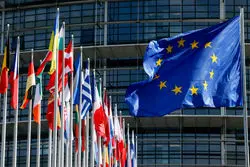 تهران، پل اروپا و آمریکاى ترامپ شد/ پشت صحنه فشار تروییکای اروپایی به ایران