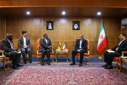تأکید ایران و زیمبابوه بر گسترش همکاری‌های اقتصادی و فناوری در اجلاس تهران