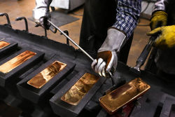 افول فلز زرد از اوج؛ ترامپ، ترمز طلا را گرفت