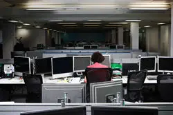 چرا زنان از هوش مصنوعی استفاده نمی‌کنند؟