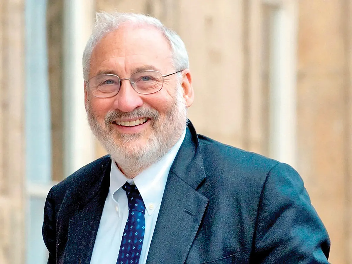 نوبلیست خائن! چطور یک اقتصاددان به علم اقتصاد خیانت کرد؟ 