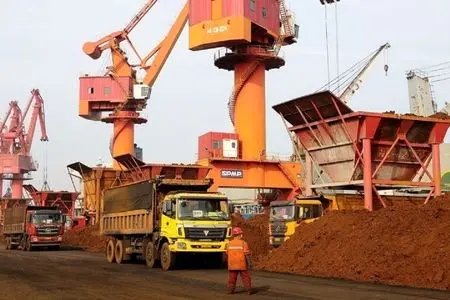 نخستین محموله معدن عظیم سنگ‌آهن «سیماندو» به چین ارسال شد