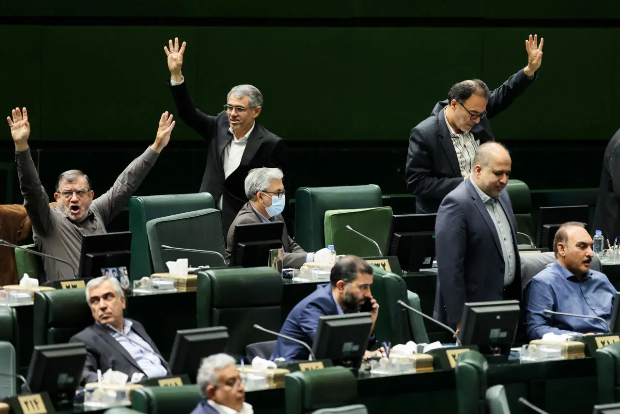 کابینه پزشکیان در تنگنای بهارستان