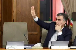 رئیس بانک‌مرکزی: دلار ۷۰ هزار تومانی را تثبیت می‌کنیم