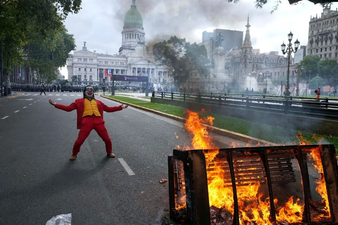 راه دشوار «میلی»؛ آیا آرژانتین از جهنم تورم نجات می‌یابد؟
