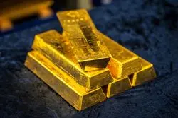 تاثیر تنش‌های خاورمیانه بر فلز زرد؛ طلای جهانی از صعود بازماند