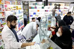 نشت داروها به بازار سیاه؛ نسخه‌هایی که خود درد بی درمان می‌شوند