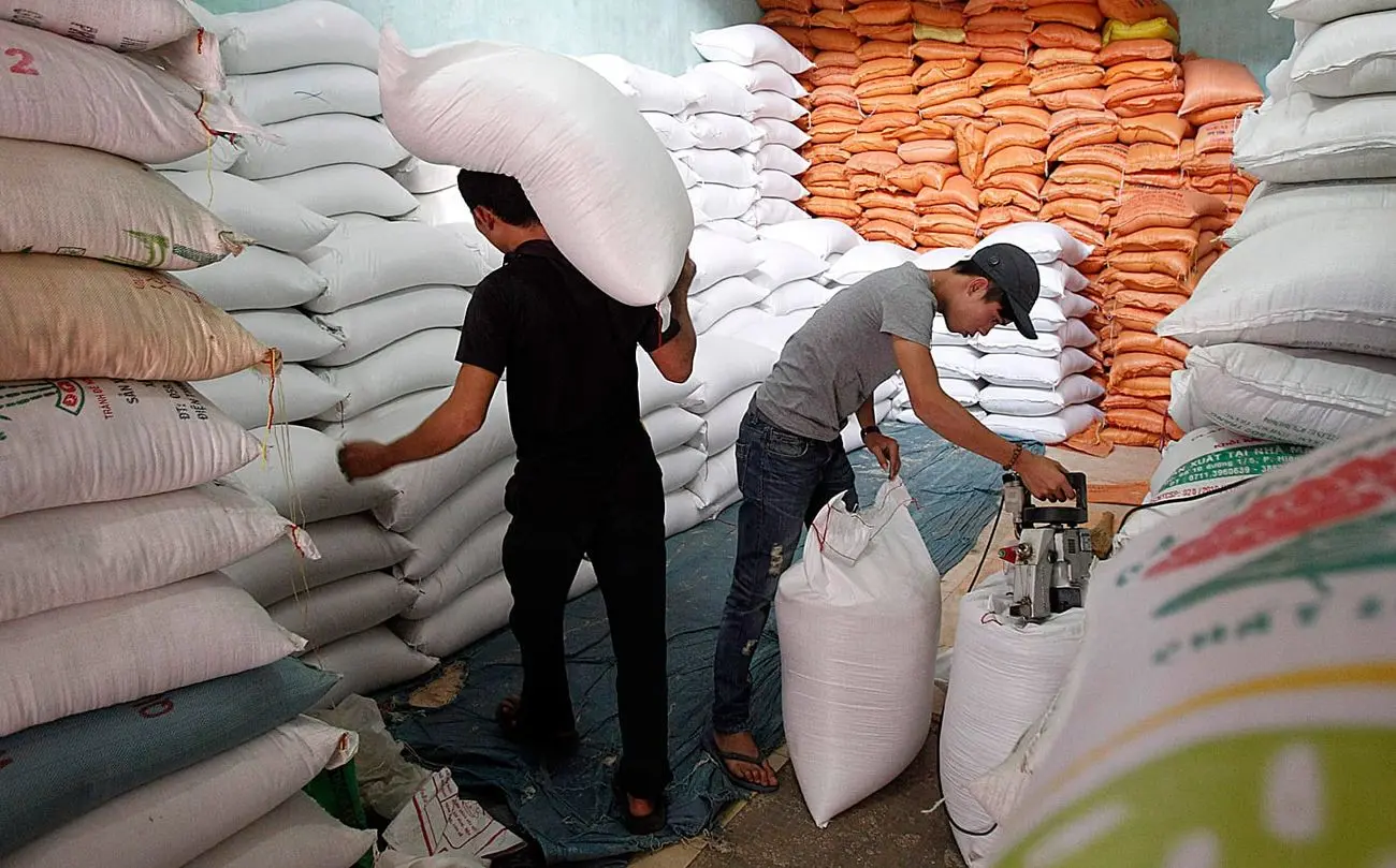 نقش رتبه بازرگانان در واردات برنج  