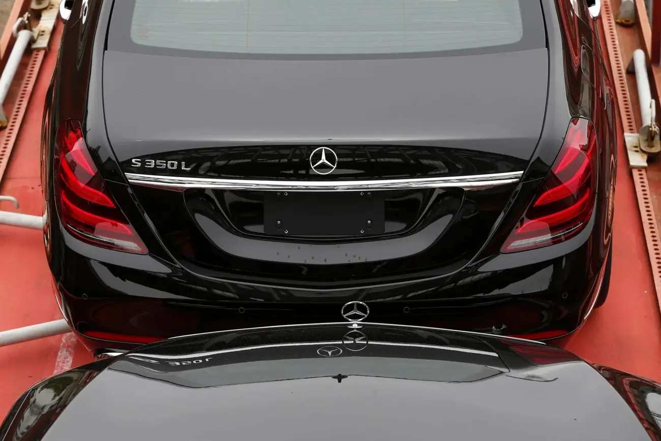 صاحبان این خودروها ترسیدند / بازار خودرو خود را آماده کاهش قیمت می کند؟