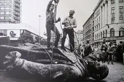 ناکامیِ نوابغ؛ چرا معتبرترین اقتصاددانان غرب از پیش‌بینی مرگ شوروی ناتوان بودند؟