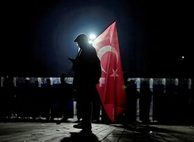 اقتدارگرایی رقابتی یا دیکتاتوری؛ زورآزمایی ارتش مصطفی کمال با اردوغان ترکیه را به کدام سو می‌کشاند؟