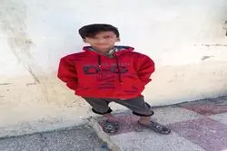 ببینید/ وقتی قهرمان یک کودک است؛ نجات ۶۰ نفر با یک قایق در سیل هرمزگان