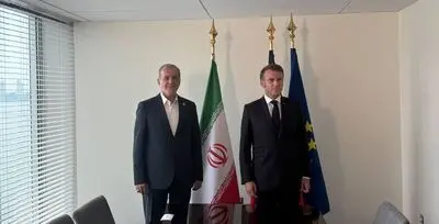 فوری؛ مسعود پزشکیان با رئیس جمهور فرانسه دیدار کرد