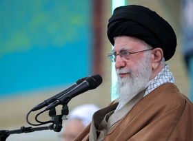 رهبر انقلاب از برنامه‌های قرآنی در ماه رمضان تجلیل کردند