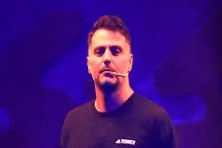 برنامه گنگ علی ضیا بدون مجوز منتشر شده است؟ 