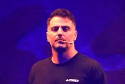 برنامه گنگ علی ضیا بدون مجوز منتشر شده است؟ 