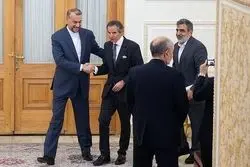 سفر گروسی و گشایش درهای دیپلماسی؛ مذاکره‌کنندگان به میز مذاکره باز می‌گردند؟