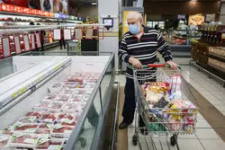 عرضه گوشت در کف 44 ماهه