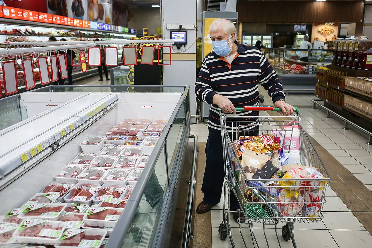 عرضه گوشت در کف 44 ماهه