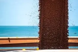 تعطیلات چین، سنگ‌آهن و زغال را ارزان کرد