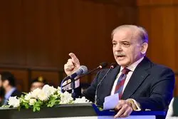 اظهارات جدید نخست وزیر پاکستان درباره مذاکرات/ قبل از سفر وزیر خارجه ایران به روسیه، من با او تلفنی صحبت کردم که...