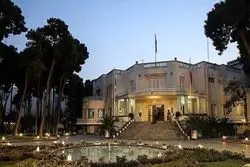 معاون رئیس‌جمهور: جراحی اقتصادی دولت برای بازگرداندن معیشت مردم ضروری است/ یارانه یک میلیون تومانی ادامه دارد؛ دولت نظارت و تامین کالا را تضمین می‌کند