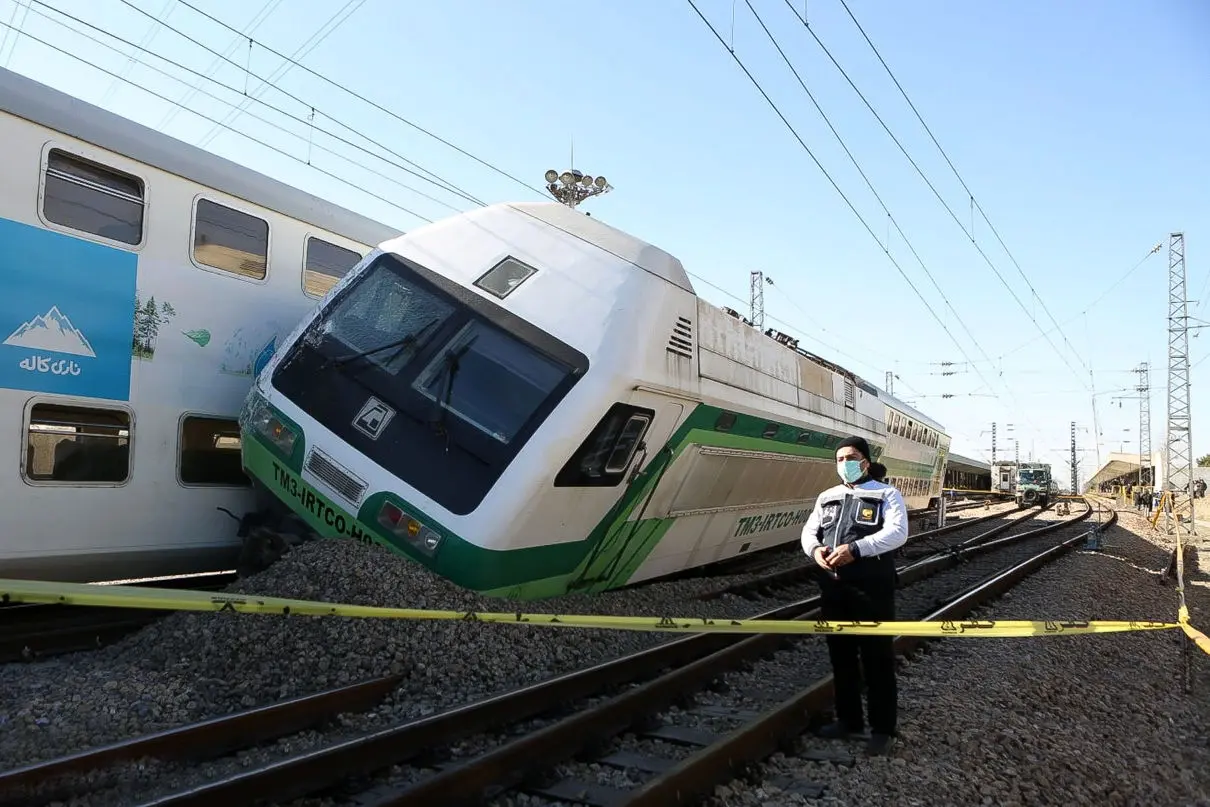 انتقاد تند شورا به وضعیت خرابی واگن ها؛کاری نکنید مردم برای رسیدن به پایان خط نذر و نیاز کنند