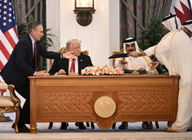 توافق تریلیون دلاری ترامپ در دوحه؛ بزرگترین قرارداد تاریخ بوئینگ در قطر امضا شد