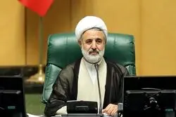 افشاگری نماینده مجلس: بنزین ۵ هزار تومانی از شهریور قطعی شده بود/ افزایش قیمت بنزین بدون اطلاع‌رسانی، مردم را غافلگیر کرد/ شیوه فعلی یارانه بنزین ناعادلانه است