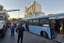 جزییات واژگونی اتوبوس در میدان شهدا ؛ یک نفر جان باخت 
