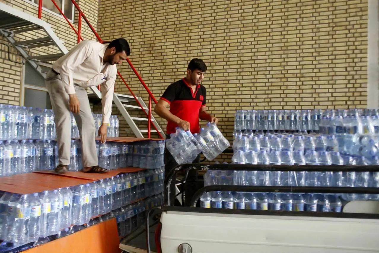 صادرات 1.7 میلیون لیتری آب در 5 ماه؛ عمان آب معدنی ایران را به آلودگی متهم کرد