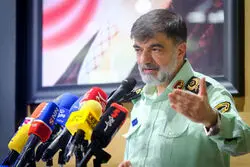 ببینید/ ماجرای نجات حیرت‌انگیز سردار رادان از بمباران دفترش/ بمب سنگرشکن در دفتر فرماندهی فراجا؟